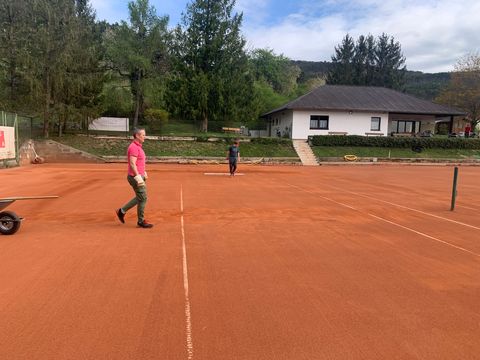 Foto 4 von 8: Die Tennissaison 2024 ist eröffnet! (vergrößern)