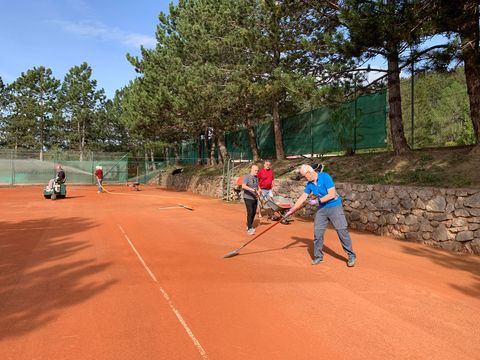 Foto 7 von 8: Die Tennissaison 2024 ist eröffnet! (vergrößern)