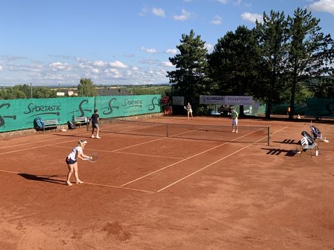 Foto 12 von 208: 9. Bad Vöslauer Thermencup powered by Kosaplaner: Eine tolle Tenniswoche mit vielen spannenden Spielen (vergrößern)
