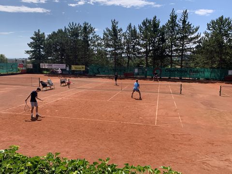Foto 48 von 208: 9. Bad Vöslauer Thermencup powered by Kosaplaner: Eine tolle Tenniswoche mit vielen spannenden Spielen (vergrößern)