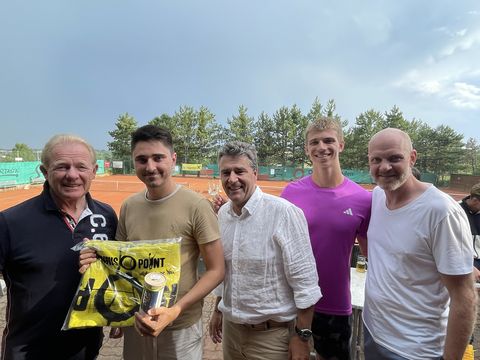 Foto 105 von 208: 9. Bad Vöslauer Thermencup powered by Kosaplaner: Eine tolle Tenniswoche mit vielen spannenden Spielen (vergrößern)