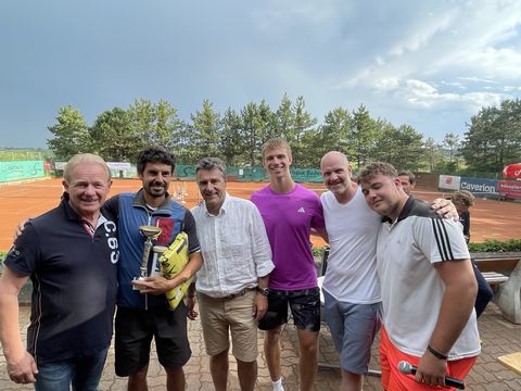 Foto 109 von 208: 9. Bad Vöslauer Thermencup powered by Kosaplaner: Eine tolle Tenniswoche mit vielen spannenden Spielen (vergrößern)