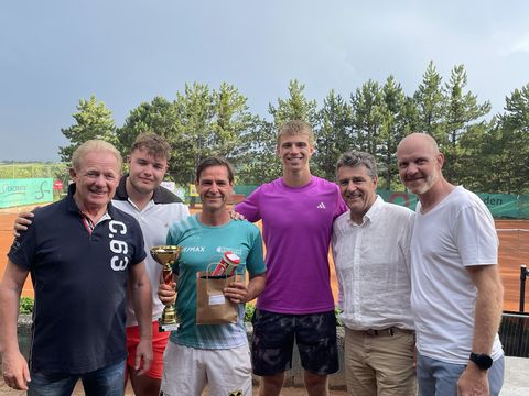 Foto 111 von 208: 9. Bad Vöslauer Thermencup powered by Kosaplaner: Eine tolle Tenniswoche mit vielen spannenden Spielen (vergrößern)