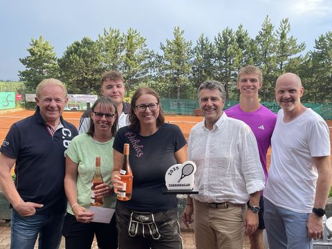 Foto 118 von 208: 9. Bad Vöslauer Thermencup powered by Kosaplaner: Eine tolle Tenniswoche mit vielen spannenden Spielen (vergrößern)