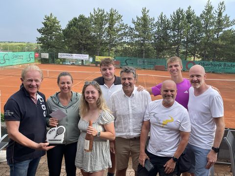 Foto 124 von 208: 9. Bad Vöslauer Thermencup powered by Kosaplaner: Eine tolle Tenniswoche mit vielen spannenden Spielen (vergrößern)