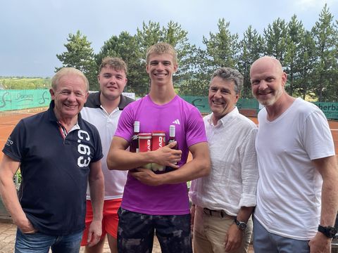 Foto 128 von 208: 9. Bad Vöslauer Thermencup powered by Kosaplaner: Eine tolle Tenniswoche mit vielen spannenden Spielen (vergrößern)