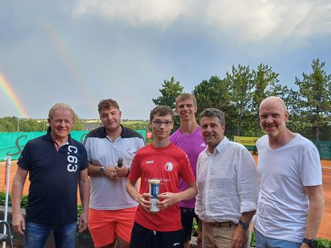 Foto 148 von 208: 9. Bad Vöslauer Thermencup powered by Kosaplaner: Eine tolle Tenniswoche mit vielen spannenden Spielen (vergrößern)