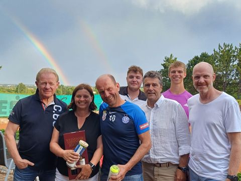 Foto 160 von 208: 9. Bad Vöslauer Thermencup powered by Kosaplaner: Eine tolle Tenniswoche mit vielen spannenden Spielen (vergrößern)