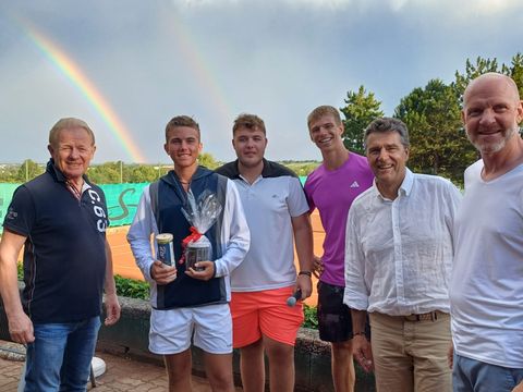 Foto 162 von 208: 9. Bad Vöslauer Thermencup powered by Kosaplaner: Eine tolle Tenniswoche mit vielen spannenden Spielen (vergrößern)