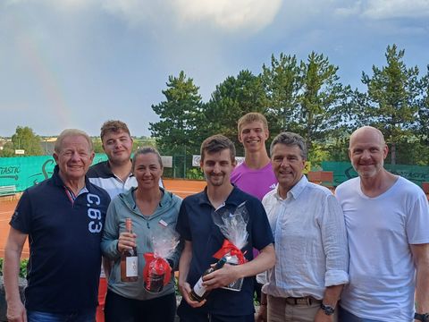 Foto 183 von 208: 9. Bad Vöslauer Thermencup powered by Kosaplaner: Eine tolle Tenniswoche mit vielen spannenden Spielen (vergrößern)