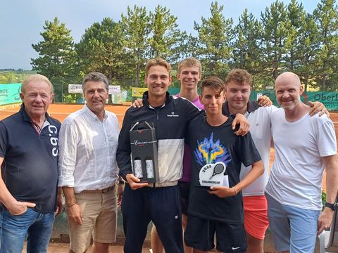 Foto 186 von 208: 9. Bad Vöslauer Thermencup powered by Kosaplaner: Eine tolle Tenniswoche mit vielen spannenden Spielen (vergrößern)