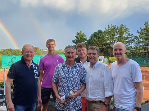 Foto 187 von 208: 9. Bad Vöslauer Thermencup powered by Kosaplaner: Eine tolle Tenniswoche mit vielen spannenden Spielen (vergrößern)