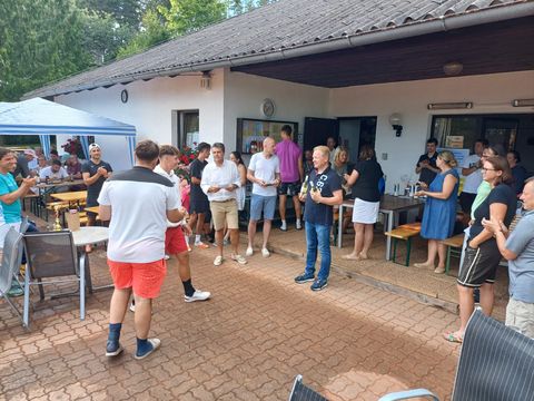 Foto 189 von 208: 9. Bad Vöslauer Thermencup powered by Kosaplaner: Eine tolle Tenniswoche mit vielen spannenden Spielen (vergrößern)