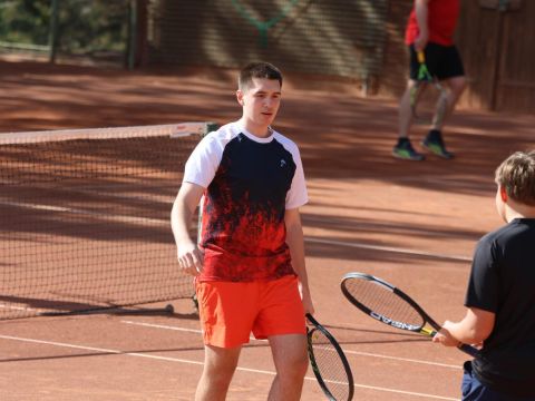 Foto 6 von 114: Gelungenes Saisonabschlussturnier – eine erfolgreiche Tennissaison 2026 geht zu Ende. (vergrößern)