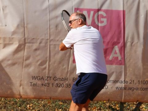 Foto 28 von 114: Gelungenes Saisonabschlussturnier – eine erfolgreiche Tennissaison 2026 geht zu Ende. (vergrößern)