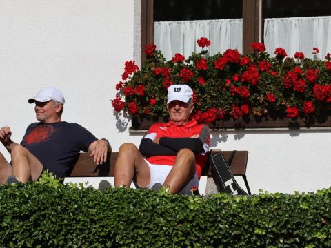 Foto 29 von 114: Gelungenes Saisonabschlussturnier – eine erfolgreiche Tennissaison 2026 geht zu Ende. (vergrößern)