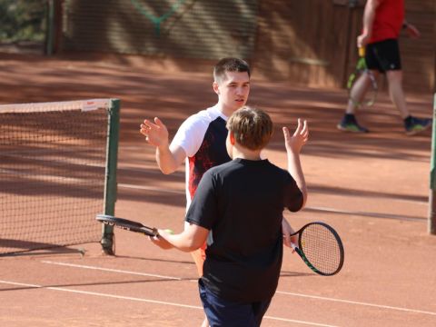 Foto 74 von 114: Gelungenes Saisonabschlussturnier – eine erfolgreiche Tennissaison 2026 geht zu Ende. (vergrößern)