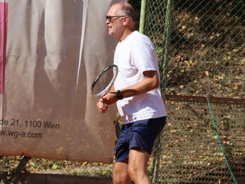 Foto 82 von 114: Gelungenes Saisonabschlussturnier – eine erfolgreiche Tennissaison 2026 geht zu Ende. (vergrößern)