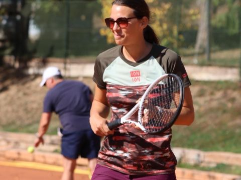 Foto 109 von 114: Gelungenes Saisonabschlussturnier – eine erfolgreiche Tennissaison 2026 geht zu Ende. (vergrößern)